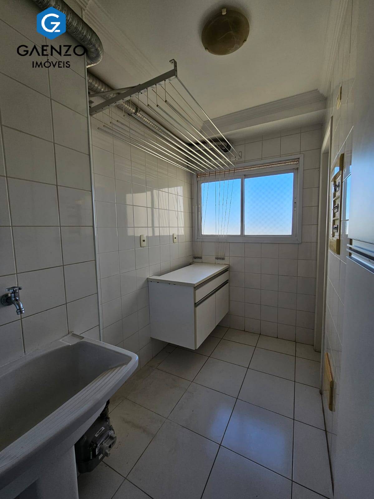 Apartamento à venda com 3 quartos, 110m² - Foto 9