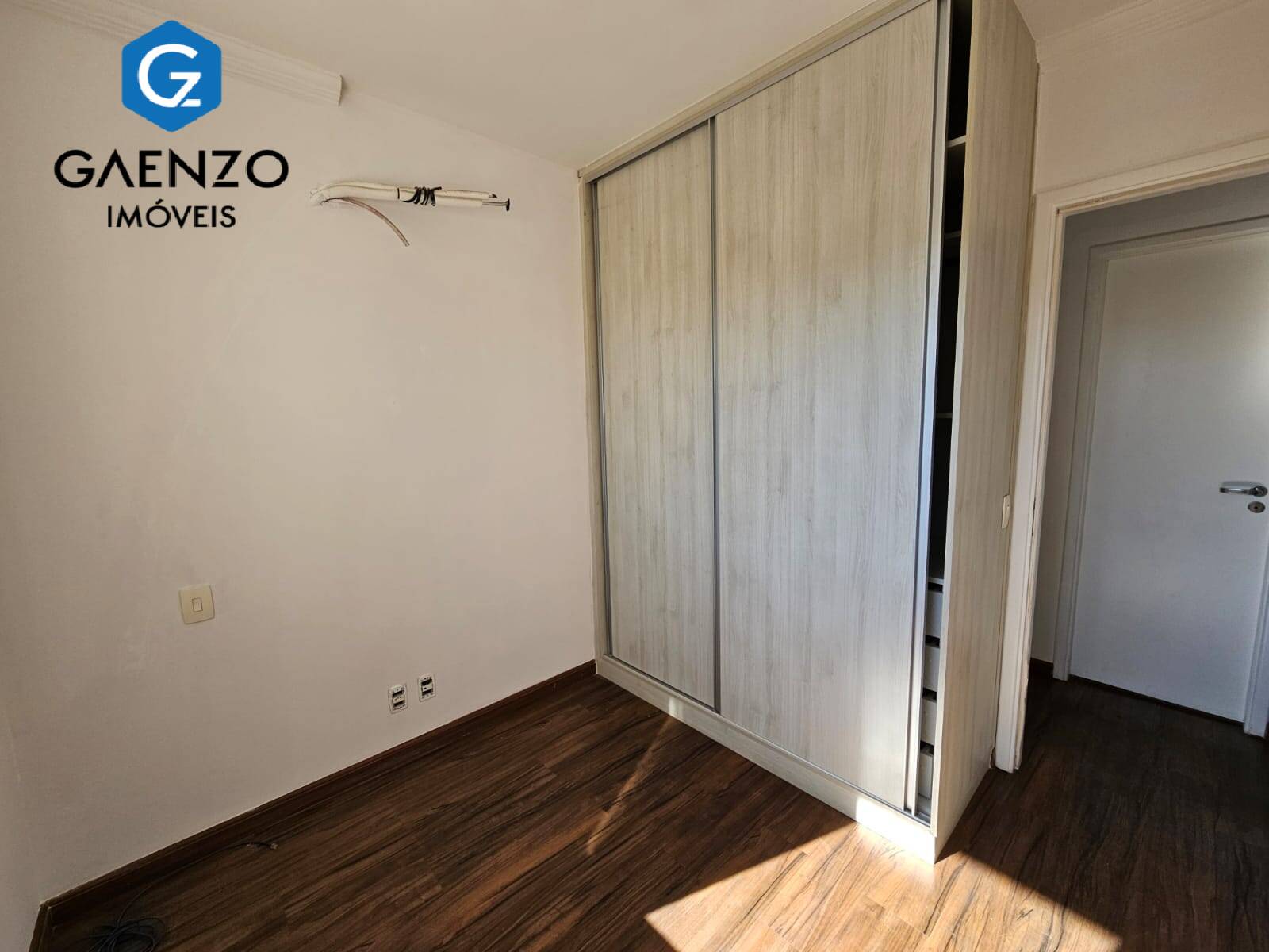 Apartamento à venda com 3 quartos, 110m² - Foto 15