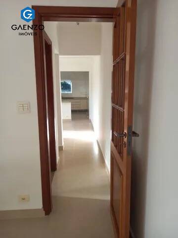 Sobrado à venda com 2 quartos, 218m² - Foto 9