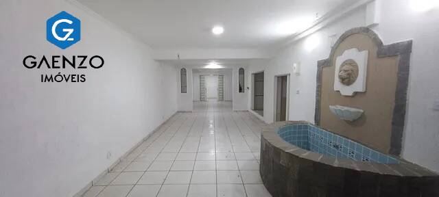 Sobrado à venda com 2 quartos, 218m² - Foto 13