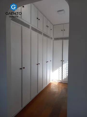 Sobrado à venda com 2 quartos, 218m² - Foto 11