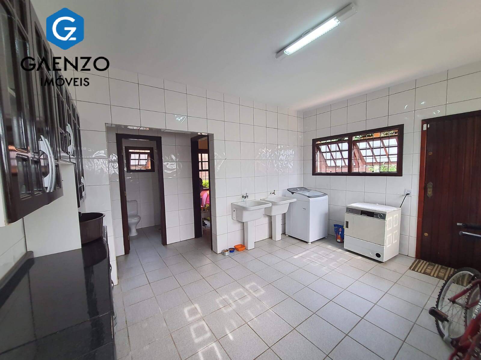 Apartamento à venda com 5 quartos, 550m² - Foto 34