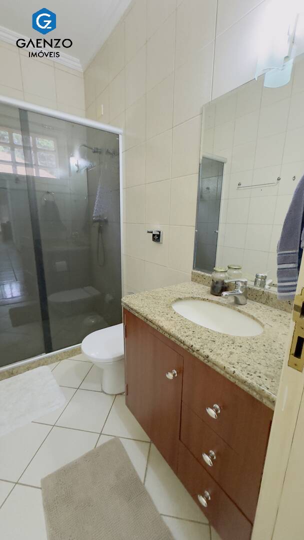 Casa de Condomínio à venda com 5 quartos, 400m² - Foto 45