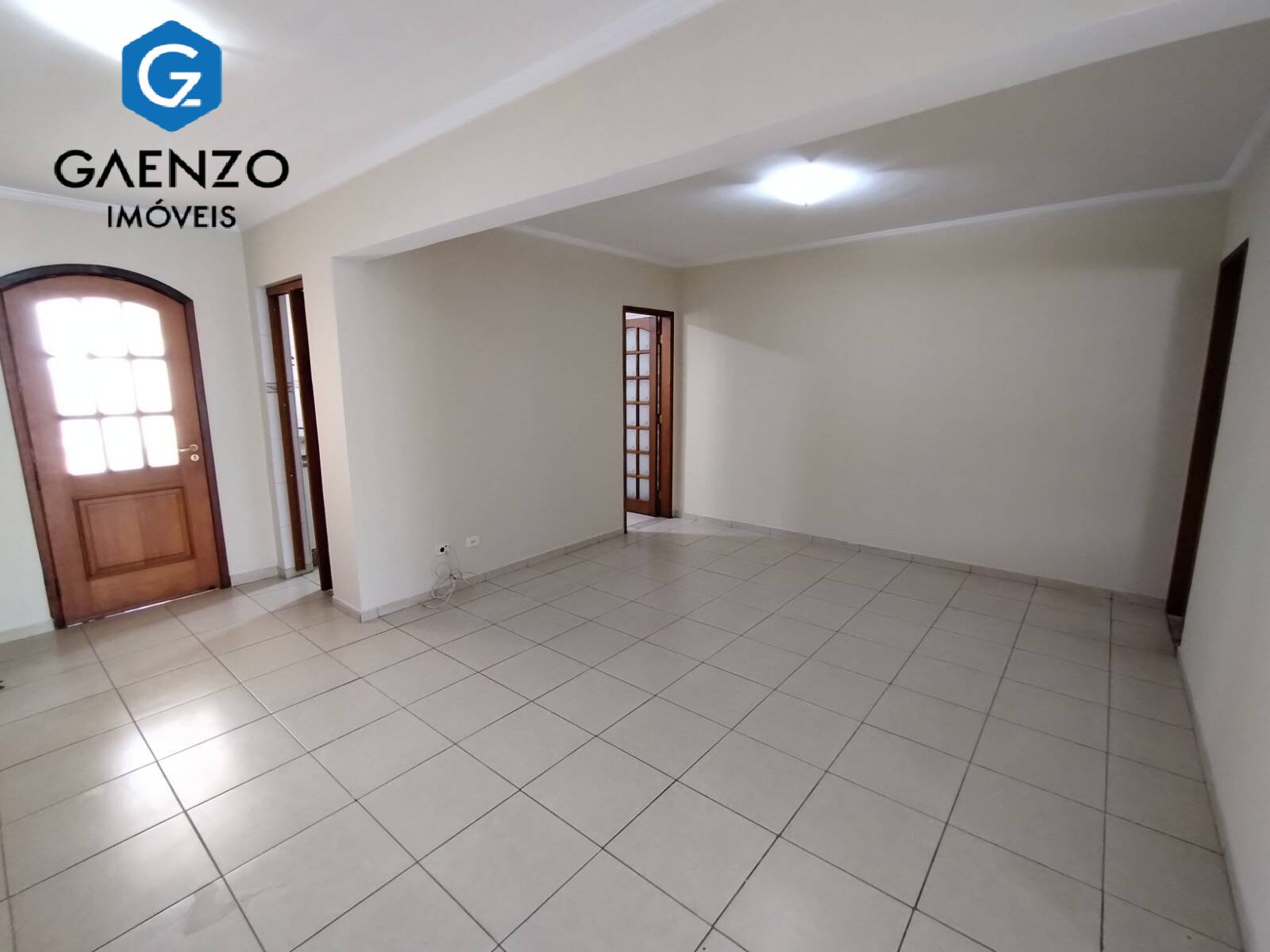 Casa à venda com 3 quartos, 110m² - Foto 3