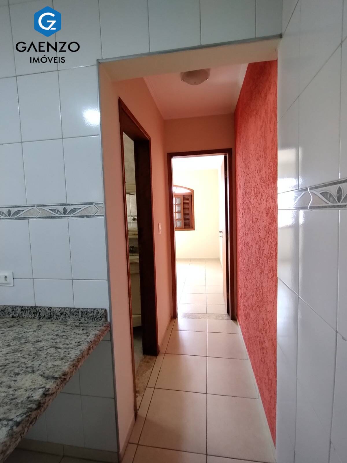 Casa à venda com 3 quartos, 110m² - Foto 11