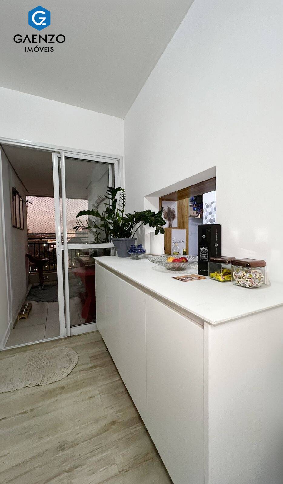 Apartamento à venda com 3 quartos, 74m² - Foto 2