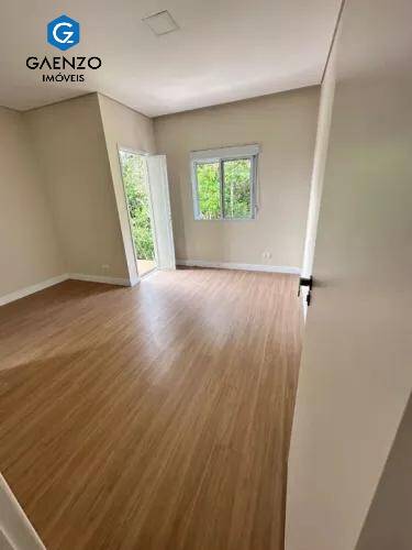 Casa à venda com 3 quartos, 140m² - Foto 2