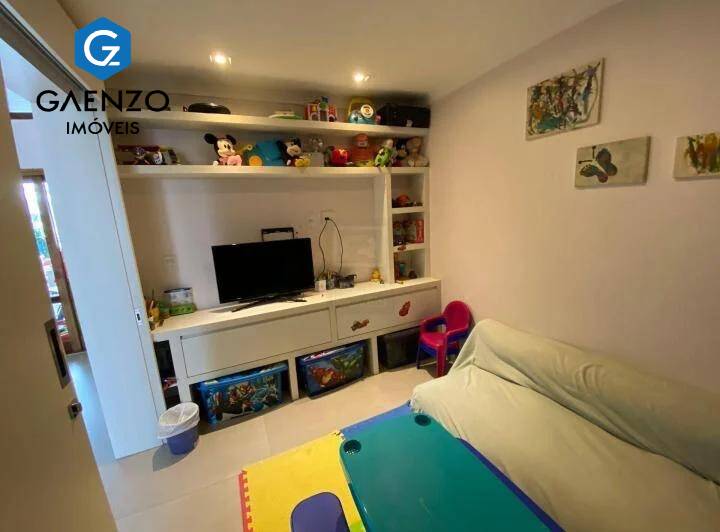 Casa de Condomínio à venda com 4 quartos, 500m² - Foto 23