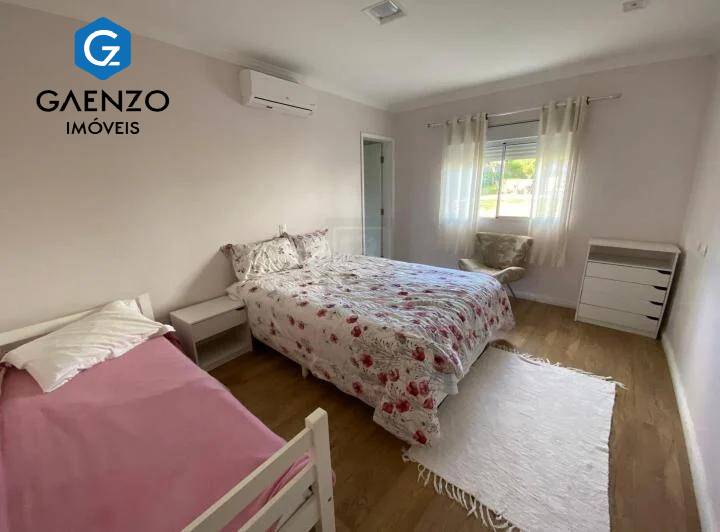 Casa de Condomínio à venda com 4 quartos, 500m² - Foto 25