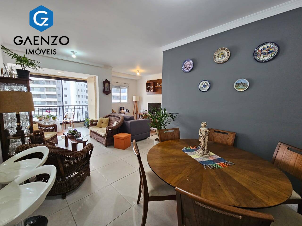 Apartamento à venda com 2 quartos, 81m² - Foto 2