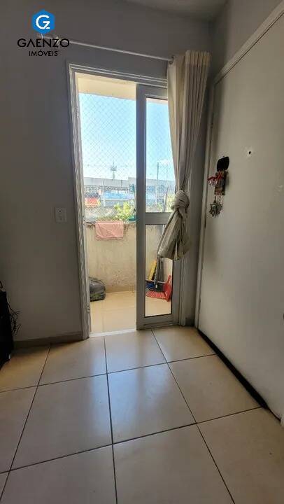 Apartamento à venda com 2 quartos, 59m² - Foto 2