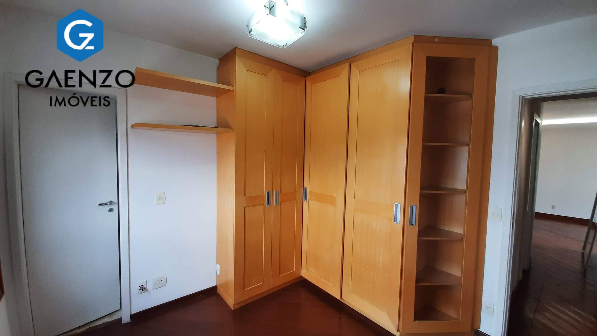 Apartamento para alugar com 2 quartos, 98m² - Foto 6