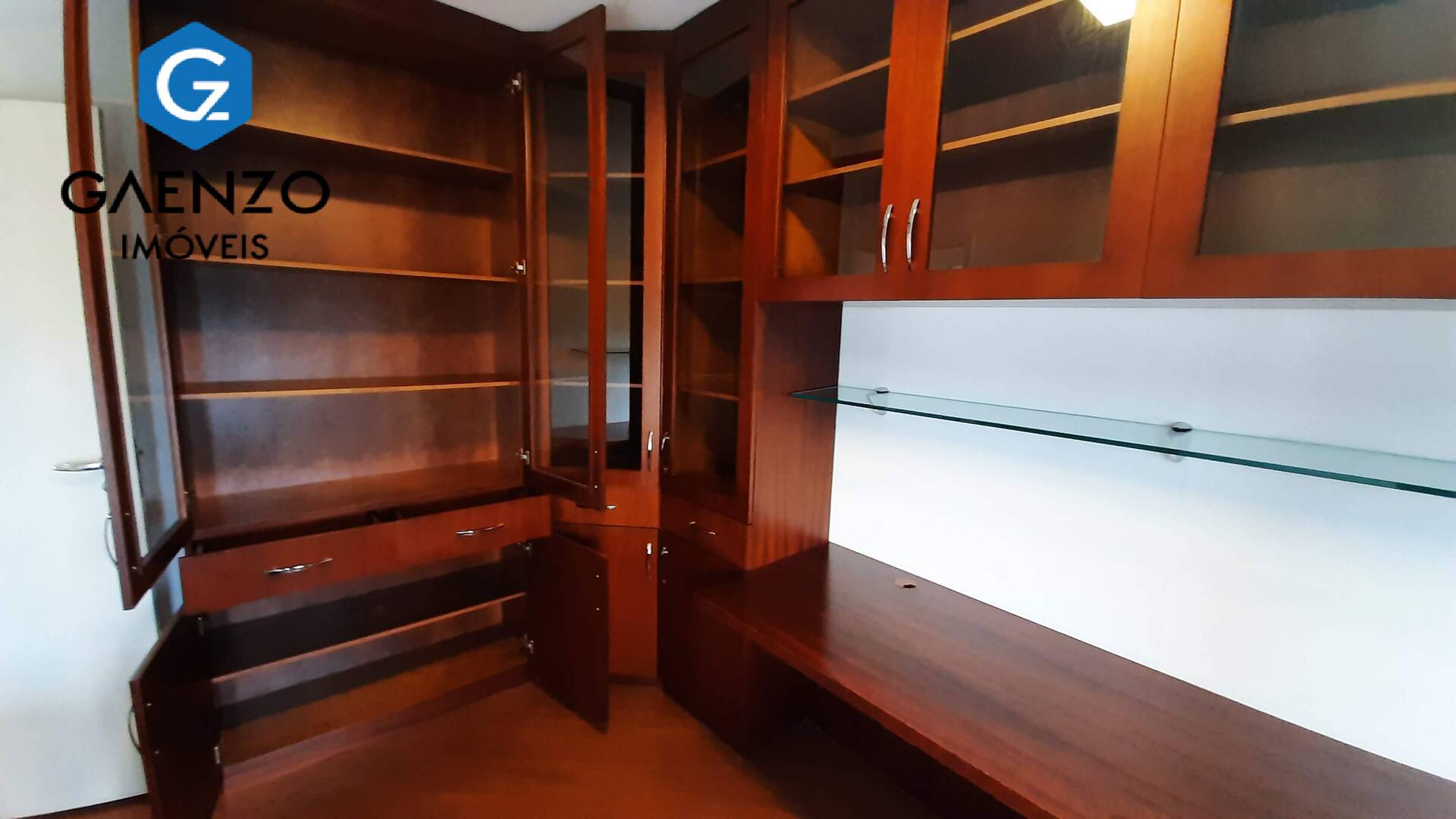 Apartamento para alugar com 2 quartos, 98m² - Foto 9