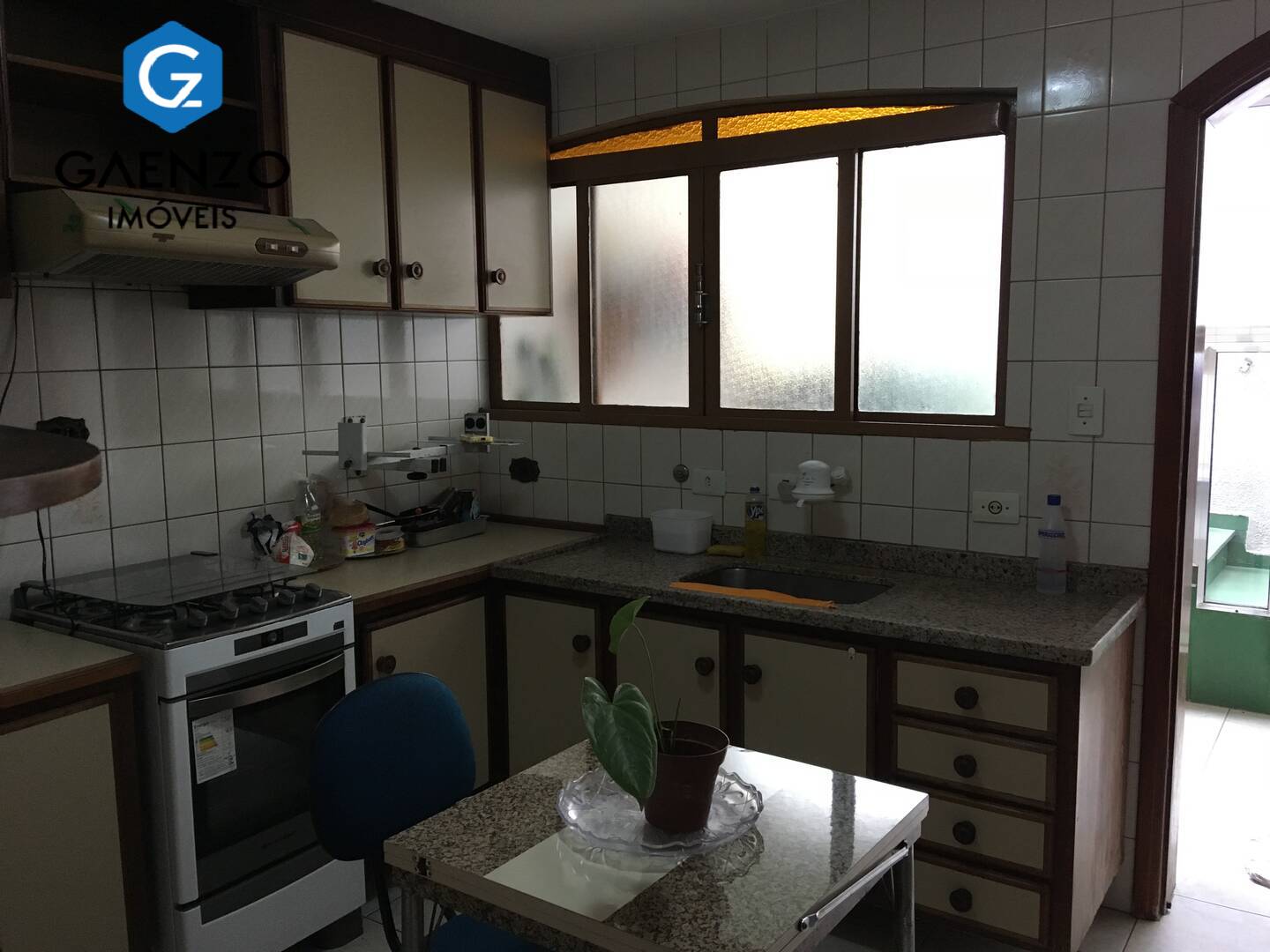 Sobrado à venda com 3 quartos, 247m² - Foto 2