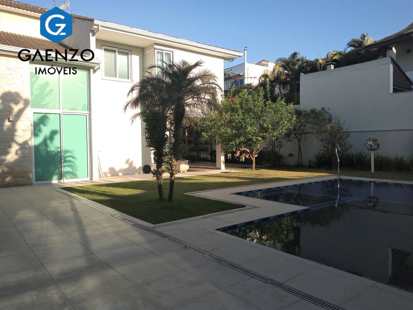 Casa de Condomínio à venda com 4 quartos, 720m² - Foto 4