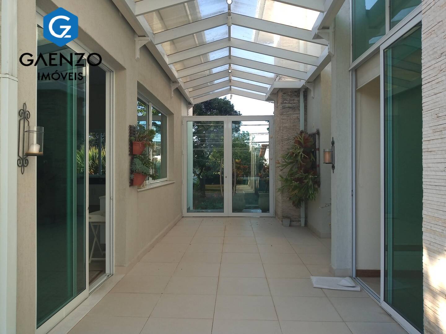 Casa de Condomínio à venda com 4 quartos, 720m² - Foto 9