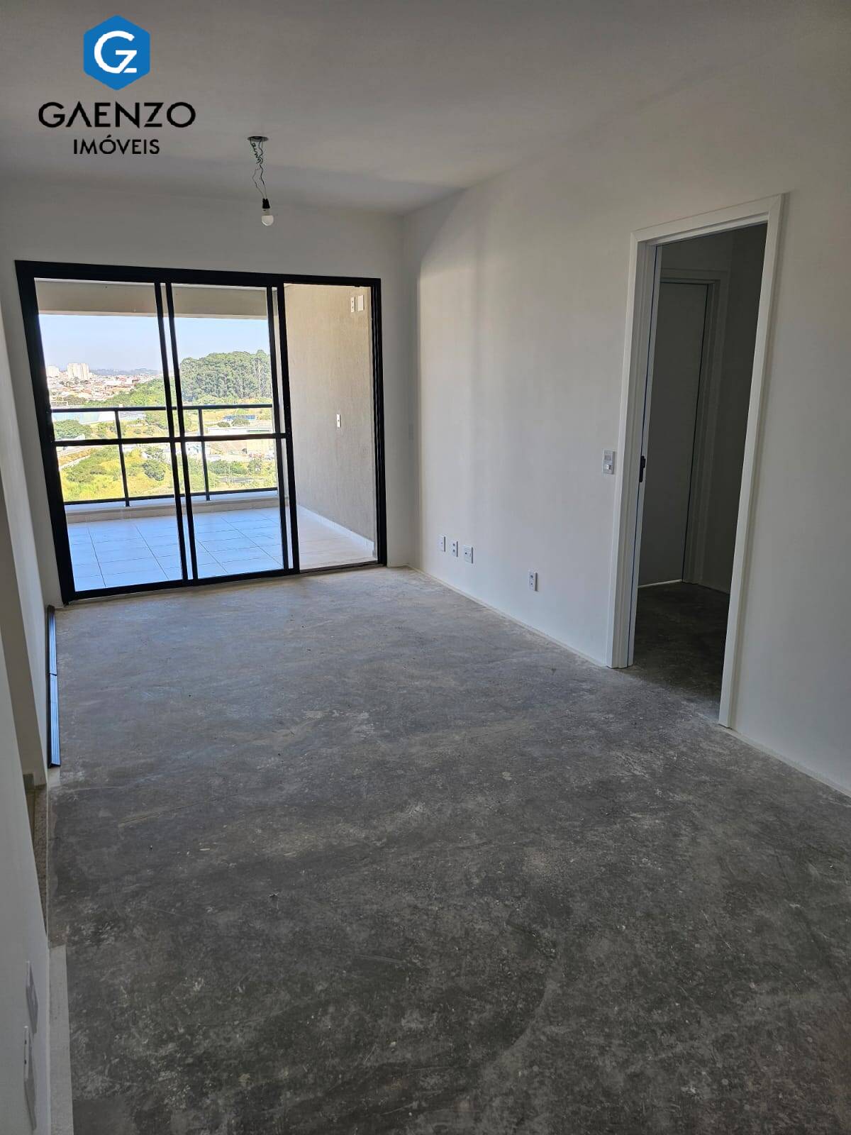 Apartamento à venda com 3 quartos, 93m² - Foto 2