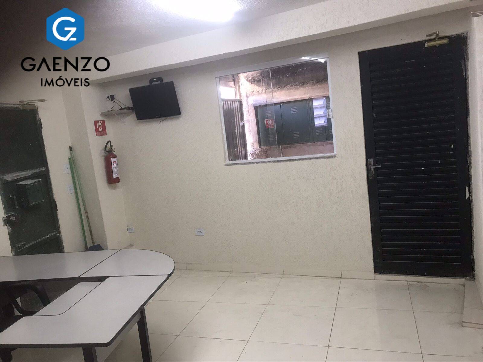 Depósito-Galpão-Armazém para alugar, 830m² - Foto 7