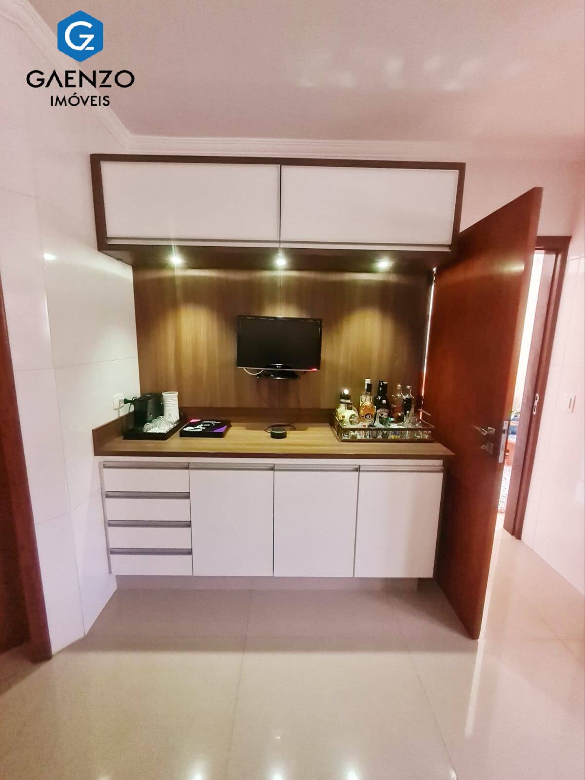 Casa à venda com 3 quartos, 323m² - Foto 36