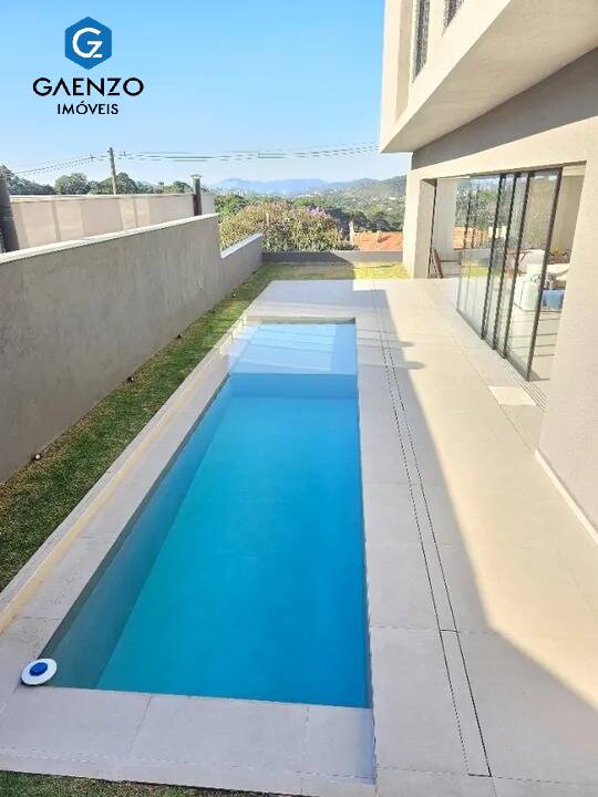 Casa de Condomínio à venda com 5 quartos, 380m² - Foto 3