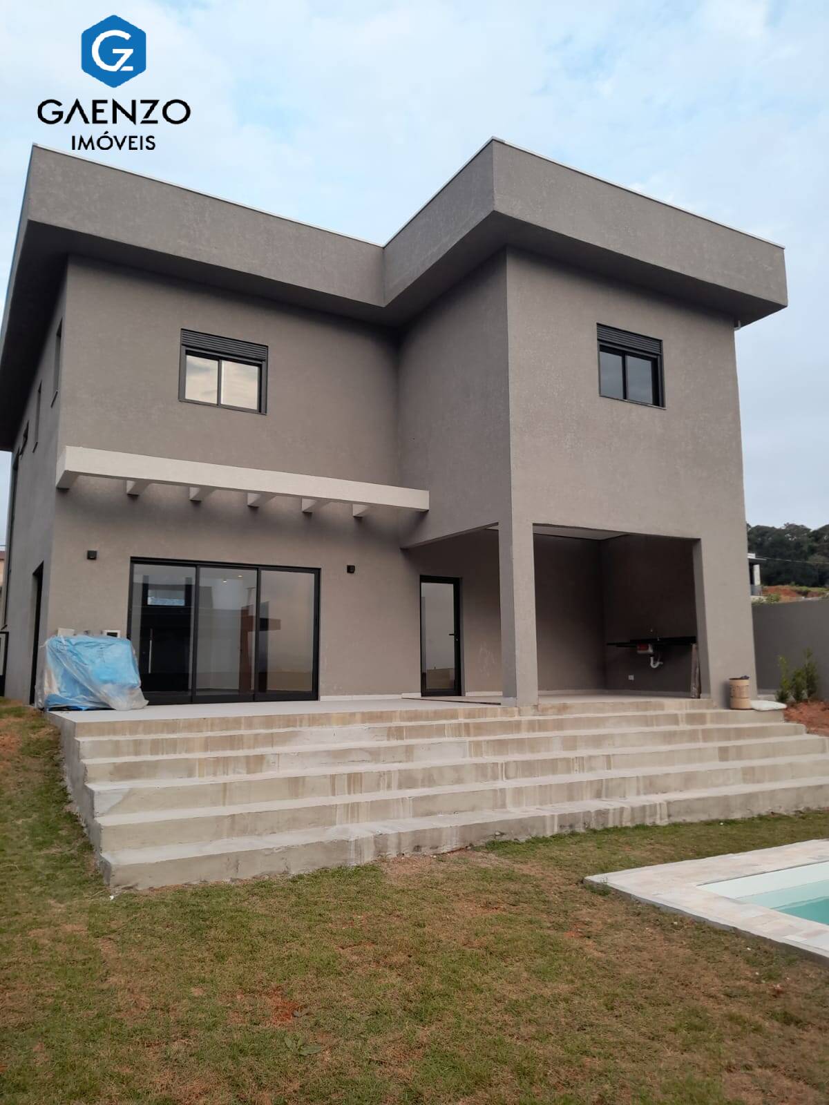 Casa à venda com 3 quartos, 255m² - Foto 3