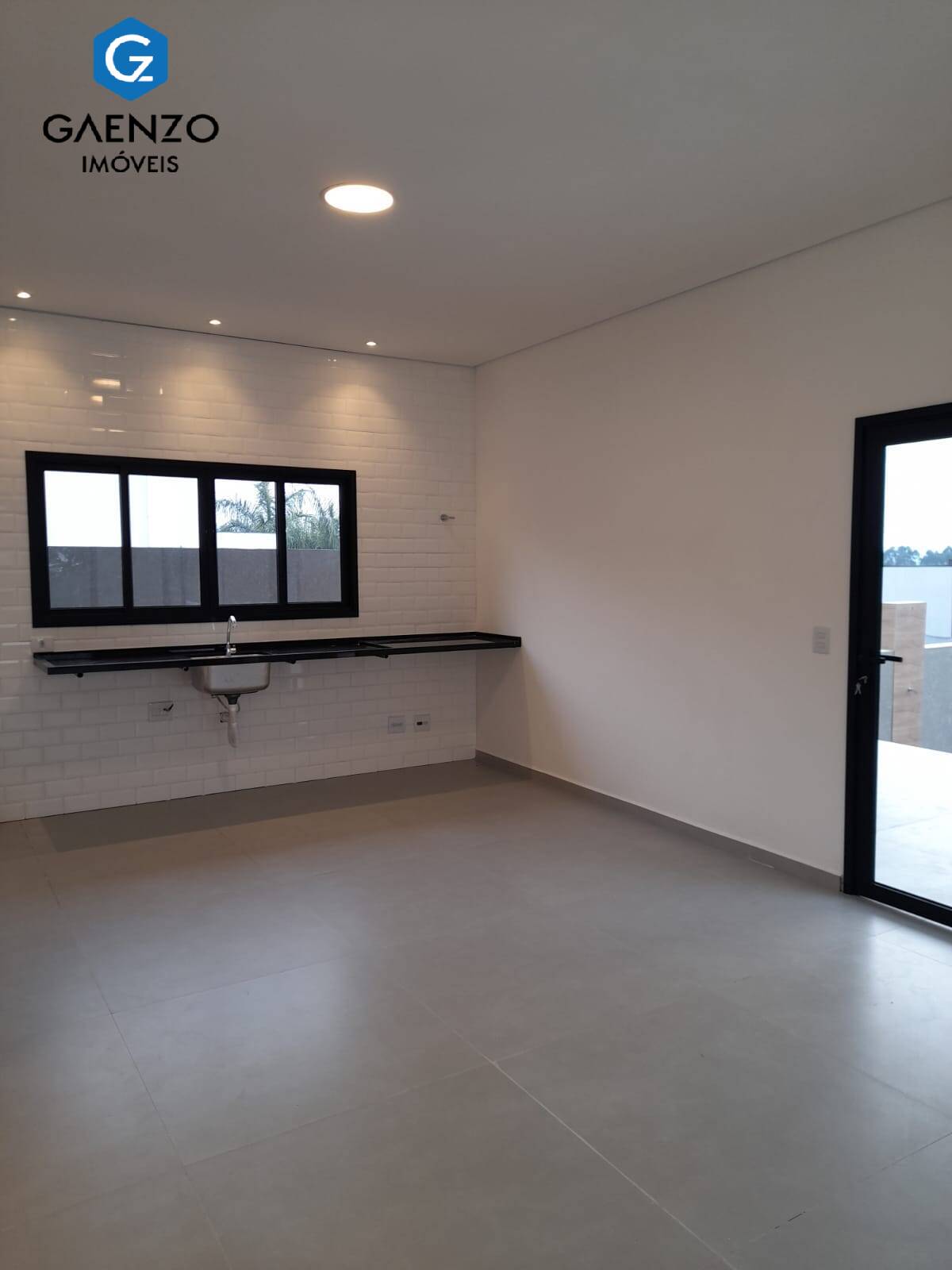 Casa à venda com 3 quartos, 255m² - Foto 7