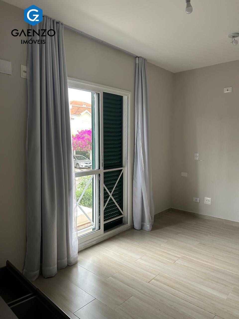 Casa de Condomínio à venda com 3 quartos, 160m² - Foto 2