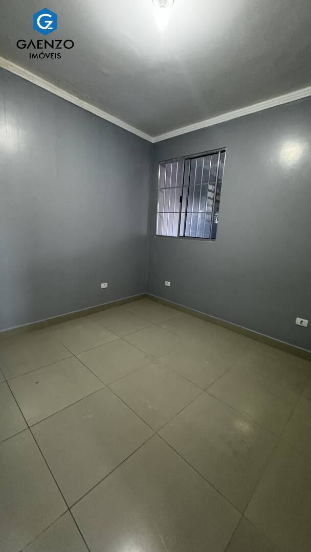 Casa à venda com 2 quartos, 600m² - Foto 4