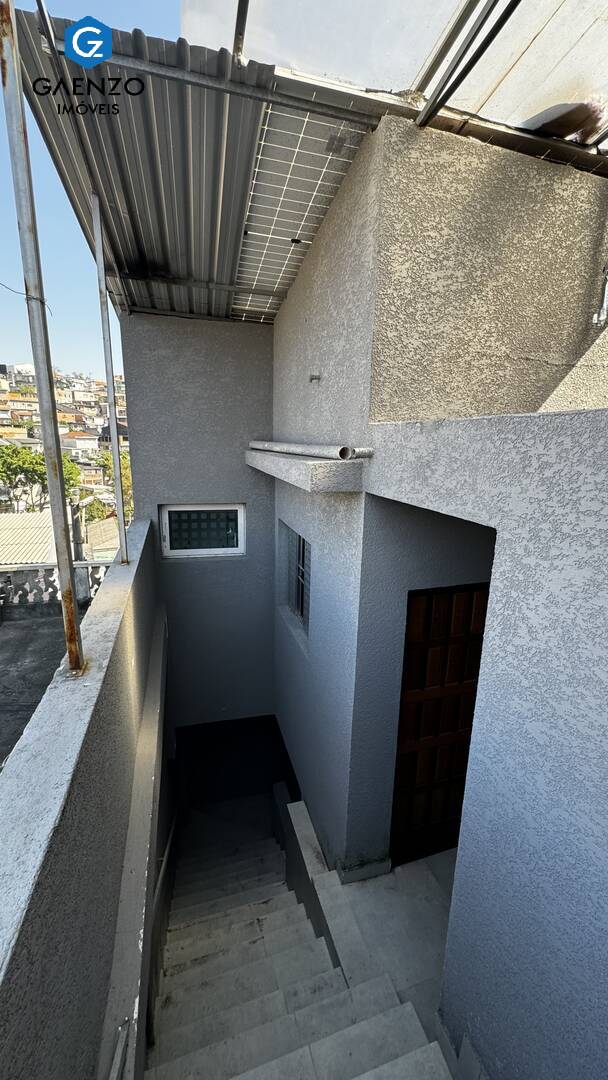 Casa à venda com 2 quartos, 600m² - Foto 11