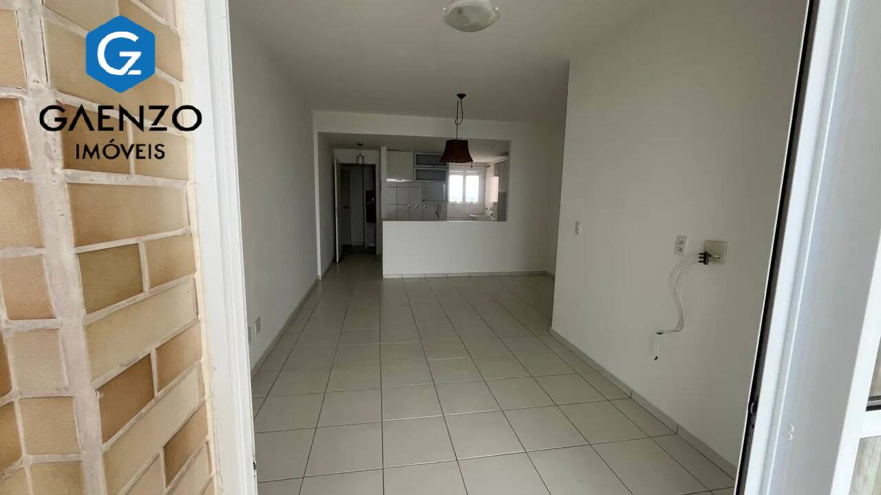 Apartamento à venda com 2 quartos, 69m² - Foto 3