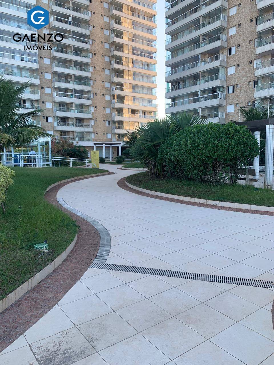 Apartamento à venda com 2 quartos, 69m² - Foto 11