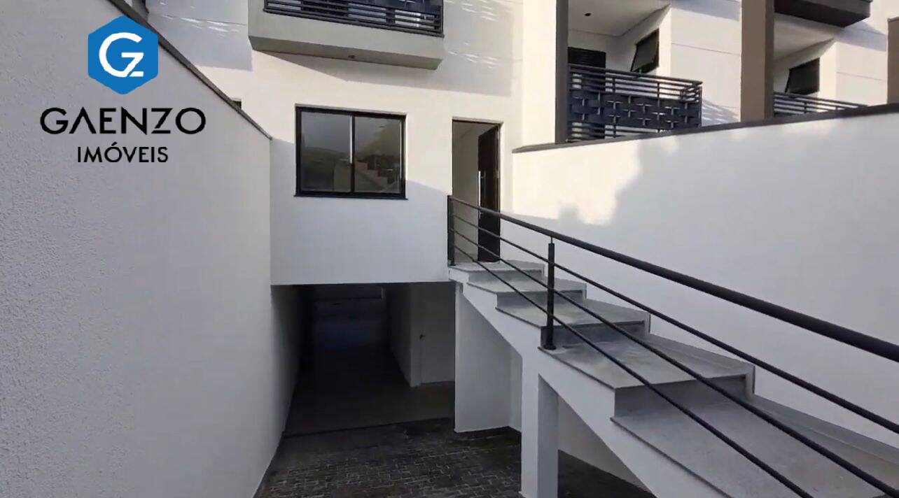 Casa à venda com 3 quartos, 100m² - Foto 6