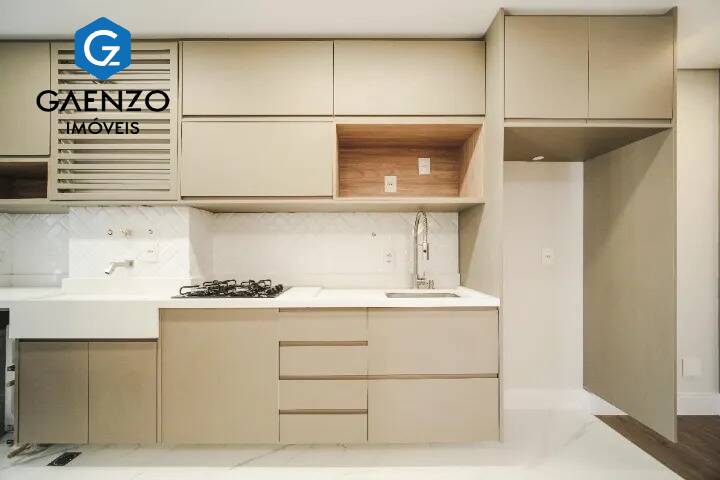 Apartamento à venda com 2 quartos, 72m² - Foto 2