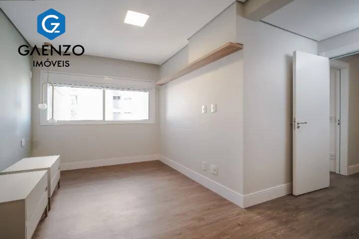 Apartamento à venda com 2 quartos, 72m² - Foto 10