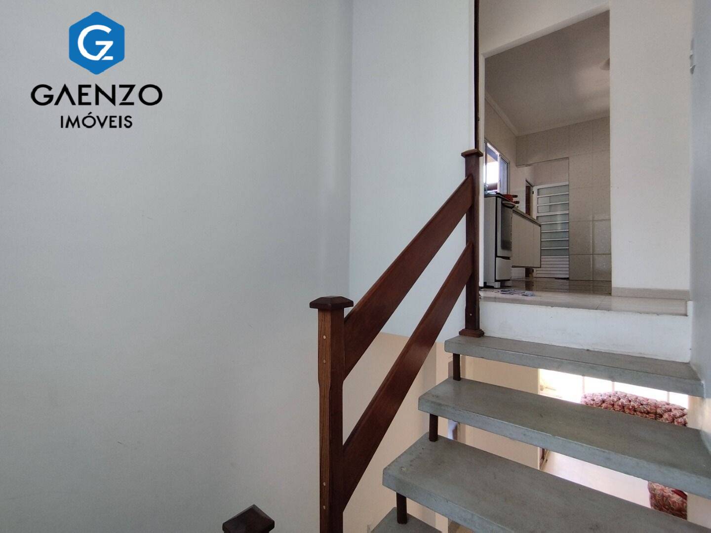 Casa de Condomínio à venda com 3 quartos, 226m² - Foto 4