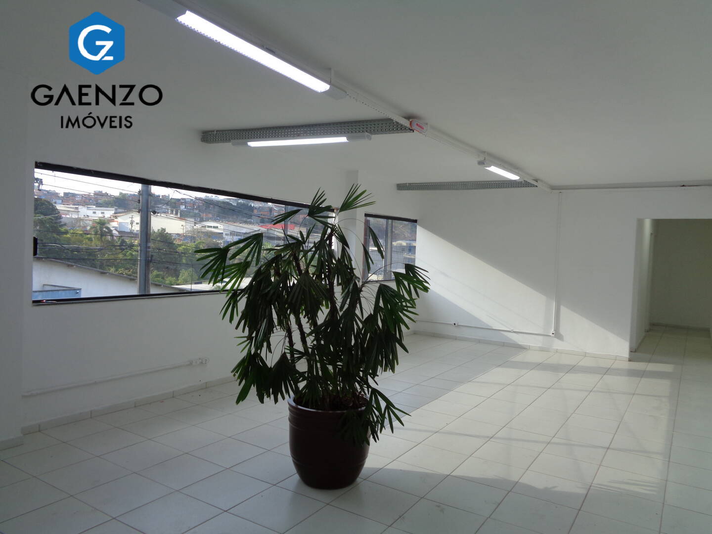 Depósito-Galpão-Armazém à venda, 629m² - Foto 9