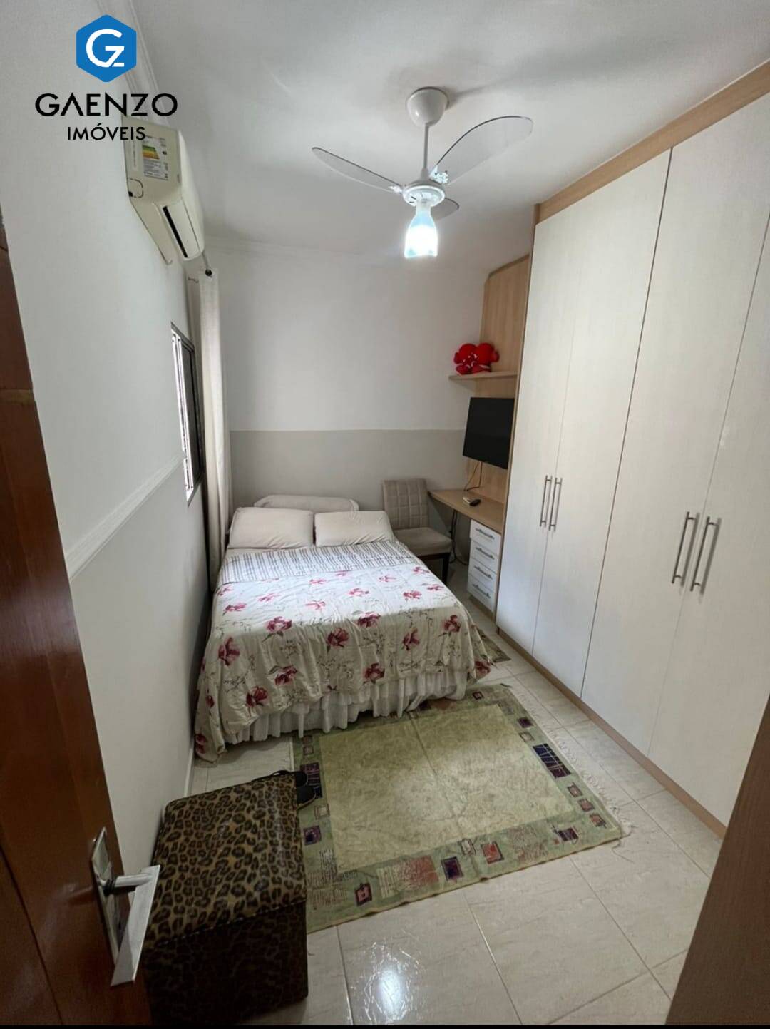 Casa à venda com 3 quartos, 141m² - Foto 10