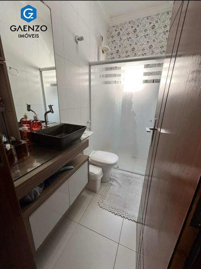 Casa à venda com 3 quartos, 141m² - Foto 12