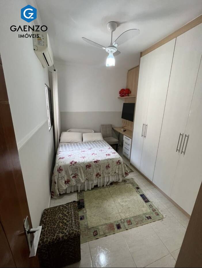 Casa à venda com 3 quartos, 141m² - Foto 13