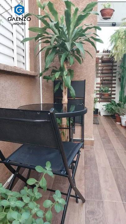 Apartamento à venda com 2 quartos, 74m² - Foto 4