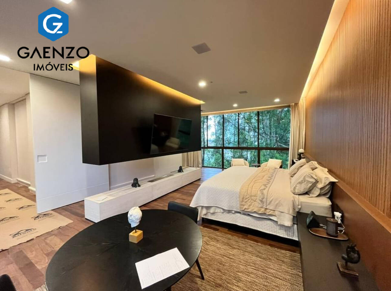 Casa de Condomínio à venda com 7 quartos, 2379m² - Foto 1