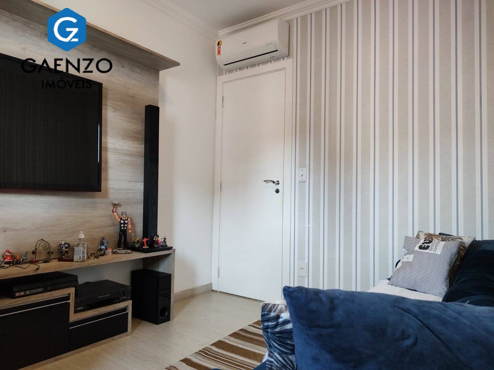 Apartamento à venda com 3 quartos, 118m² - Foto 19