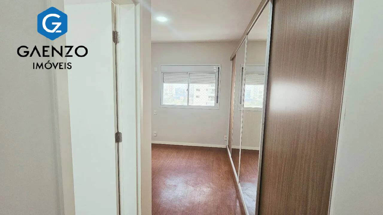 Apartamento à venda com 3 quartos, 81m² - Foto 2