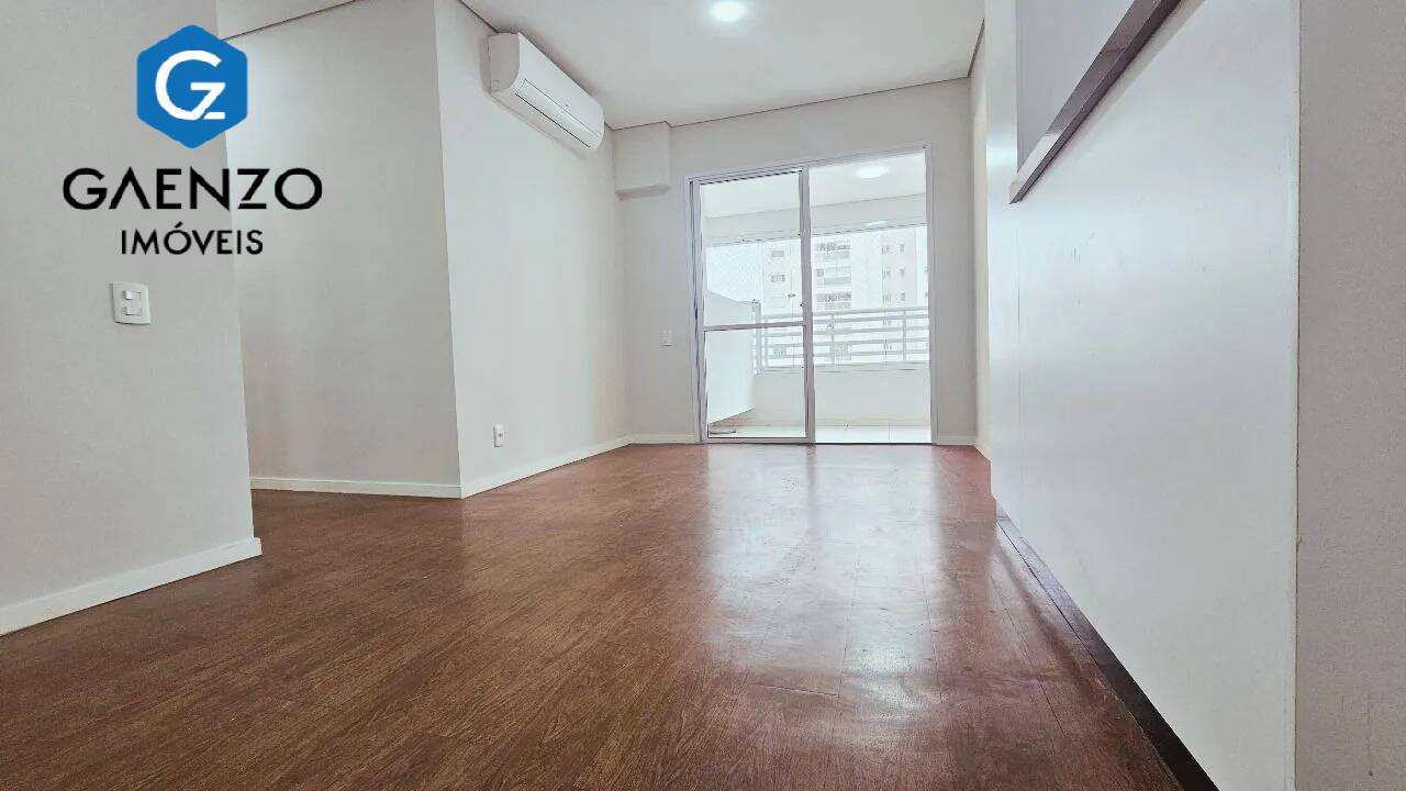 Apartamento à venda com 3 quartos, 81m² - Foto 7