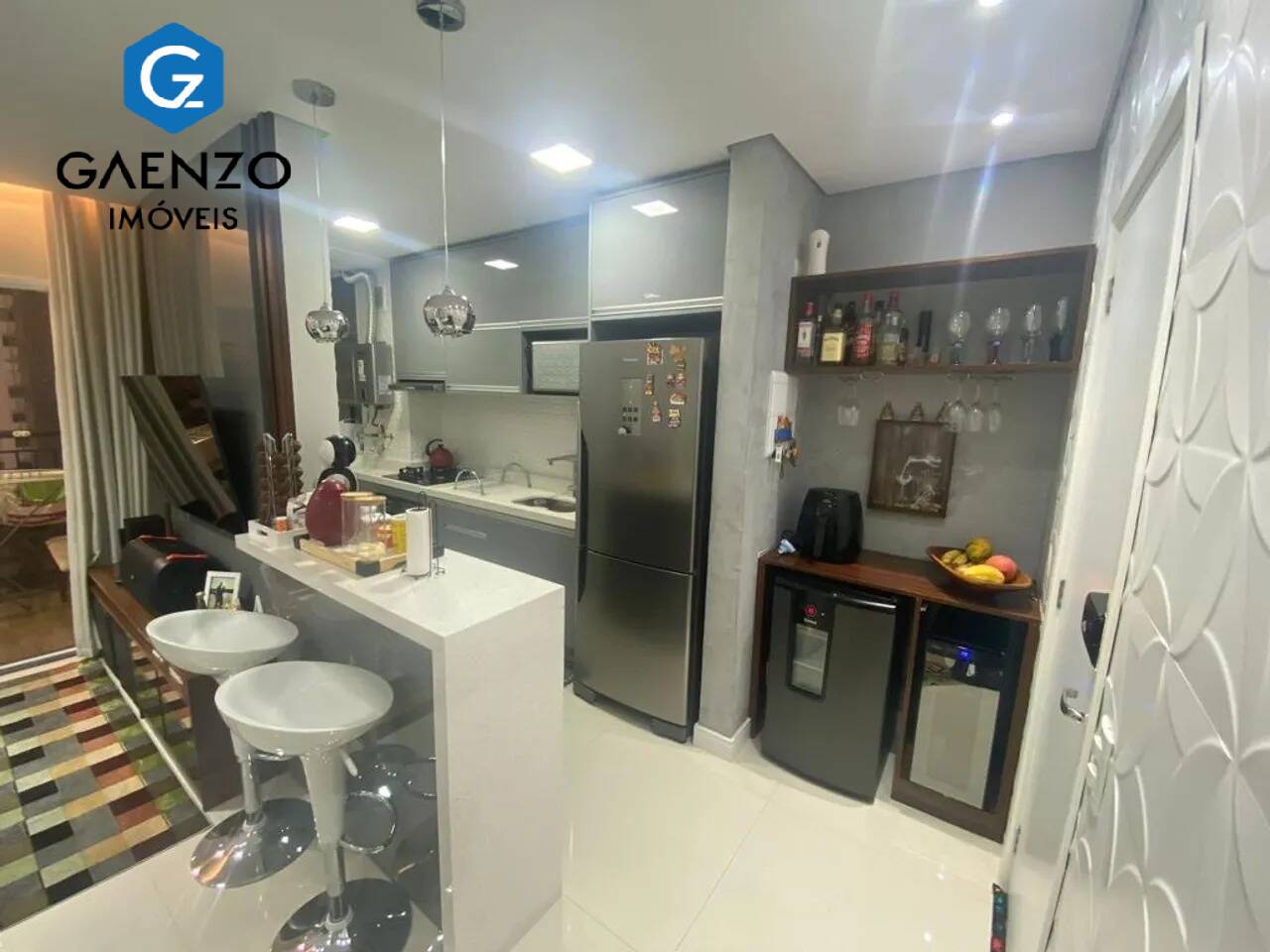 Apartamento à venda com 2 quartos, 53m² - Foto 2