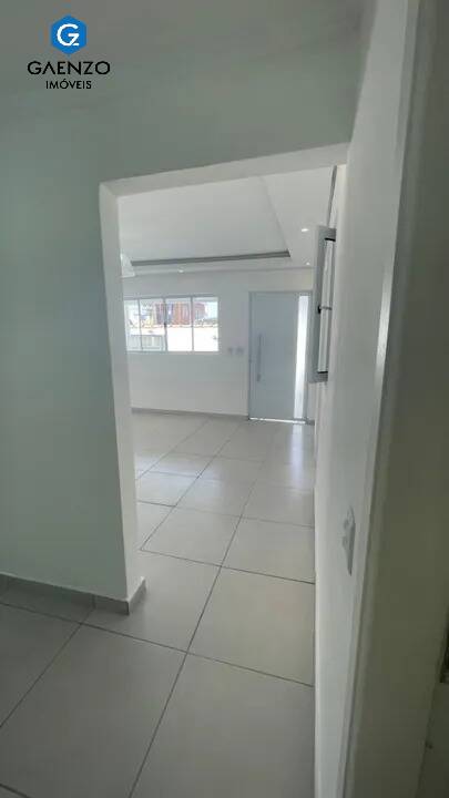 Casa à venda com 2 quartos, 107m² - Foto 10