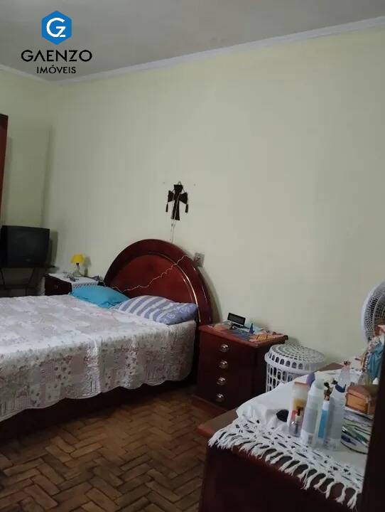 Casa à venda com 3 quartos, 330m² - Foto 3