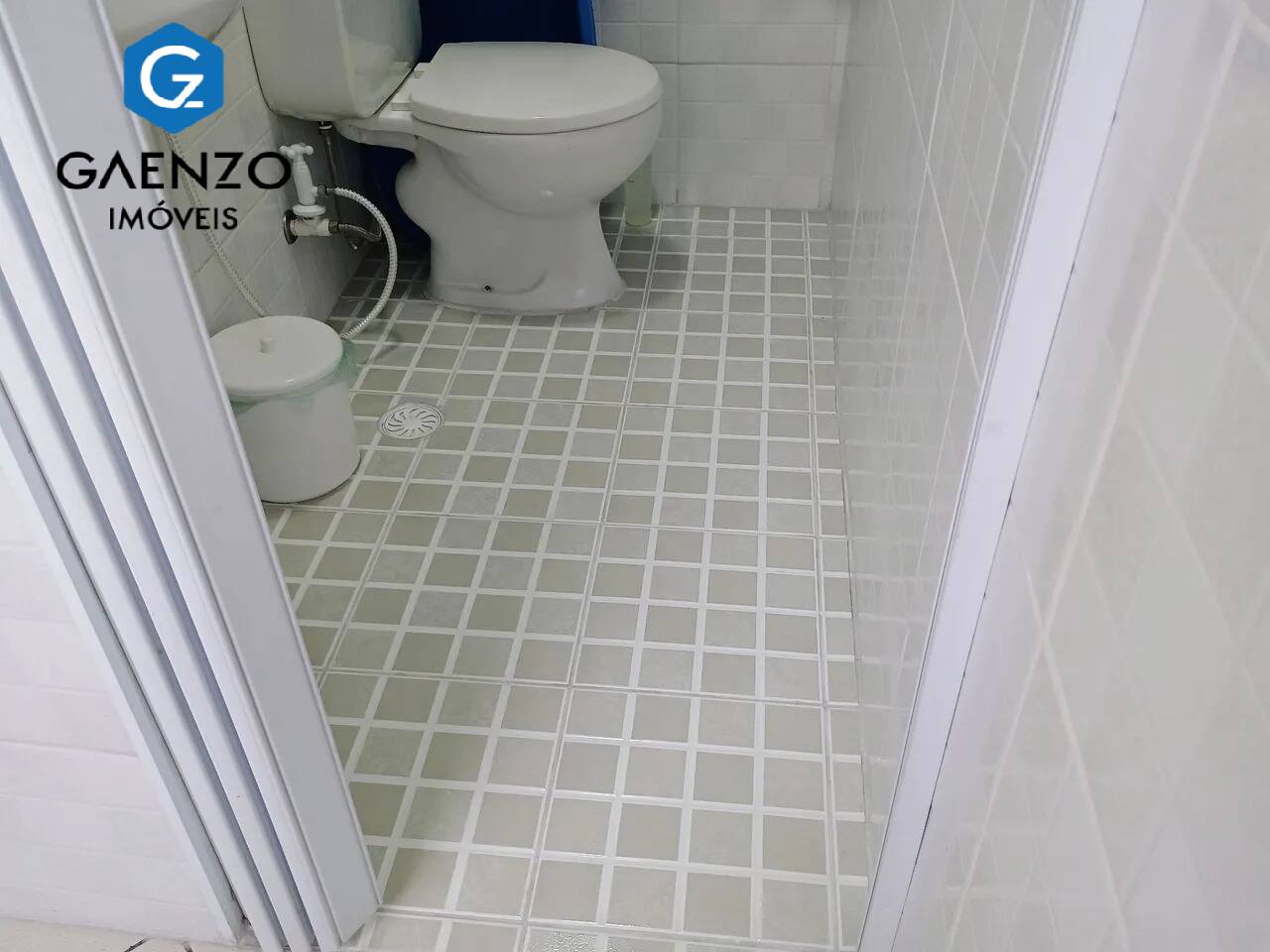 Apartamento à venda com 3 quartos, 70m² - Foto 4