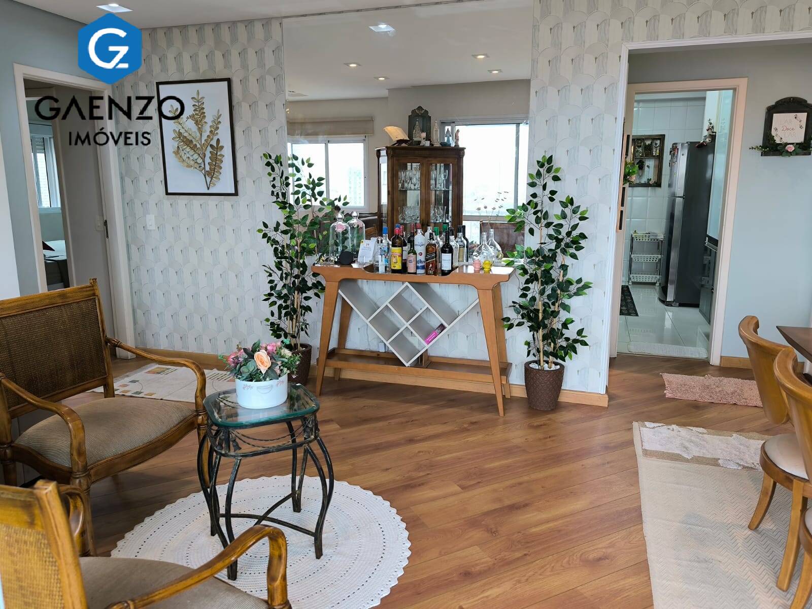 Apartamento à venda com 2 quartos, 87m² - Foto 2