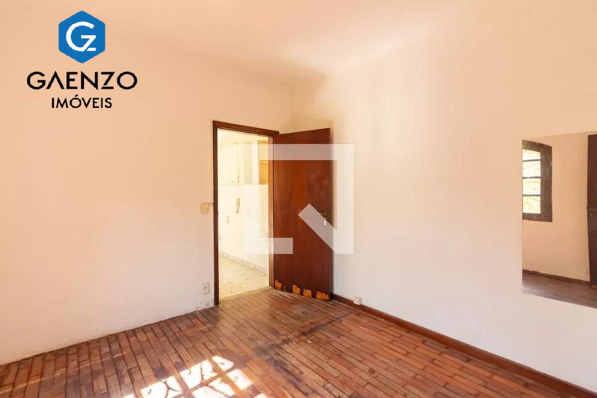 Casa à venda com 1 quarto, 122m² - Foto 11